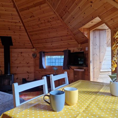 The Hive - Unique Log Cabin With Wood Burning Stove Ludchurch Exteriér fotografie