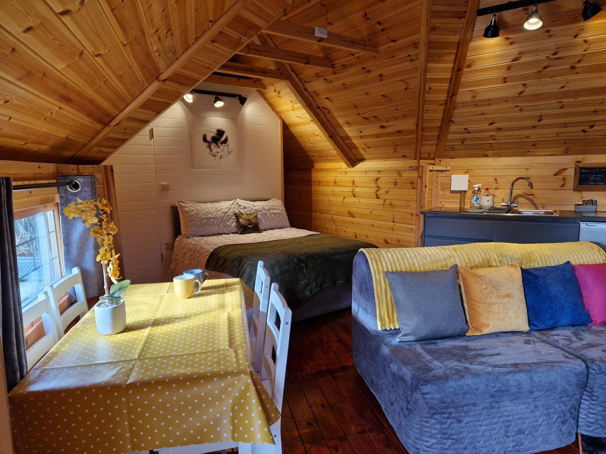 The Hive - Unique Log Cabin With Wood Burning Stove Ludchurch Exteriér fotografie