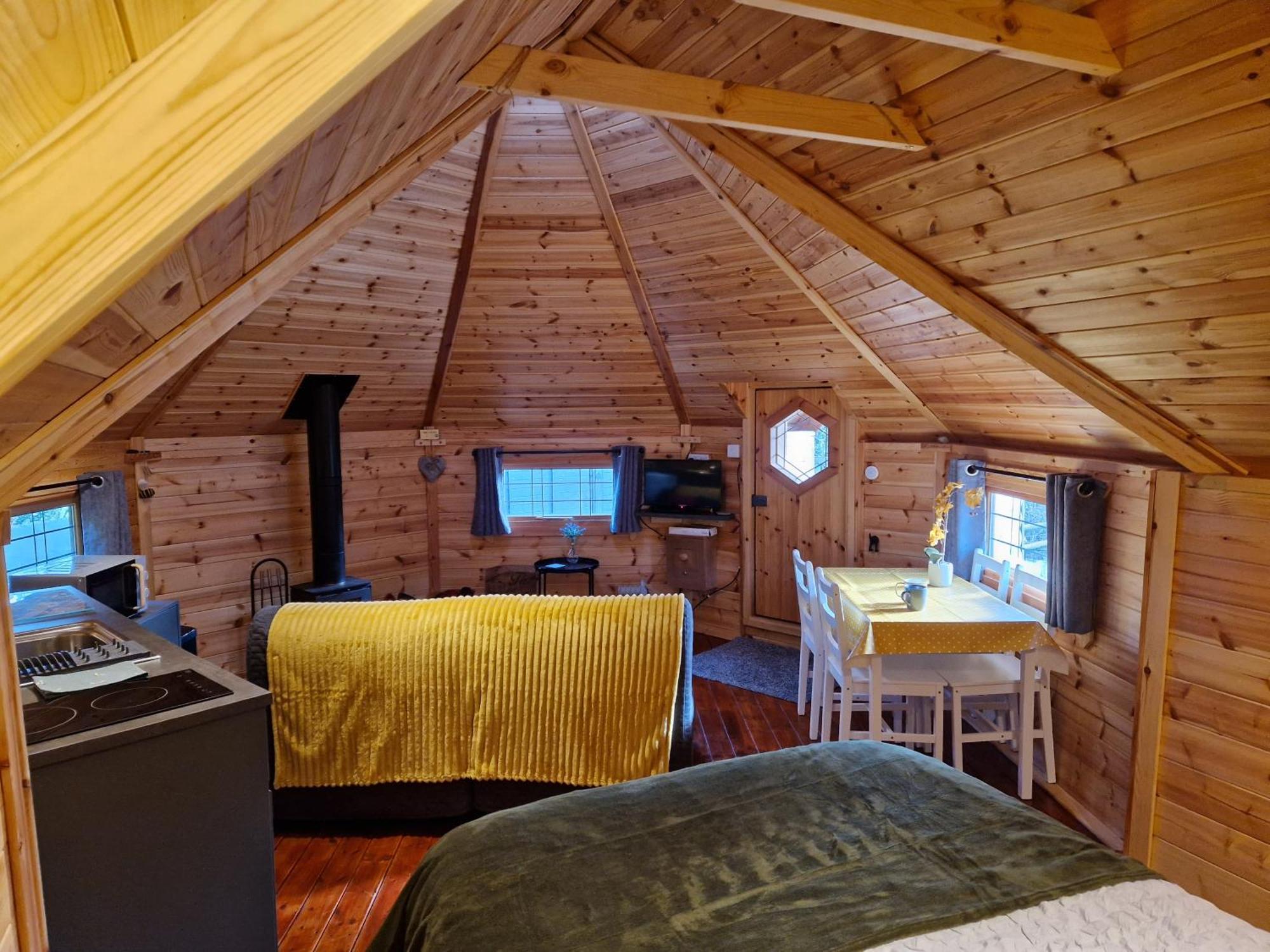 The Hive - Unique Log Cabin With Wood Burning Stove Ludchurch Exteriér fotografie